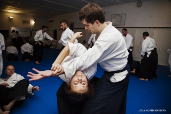 Trening Aikido w klubie Aikikai.